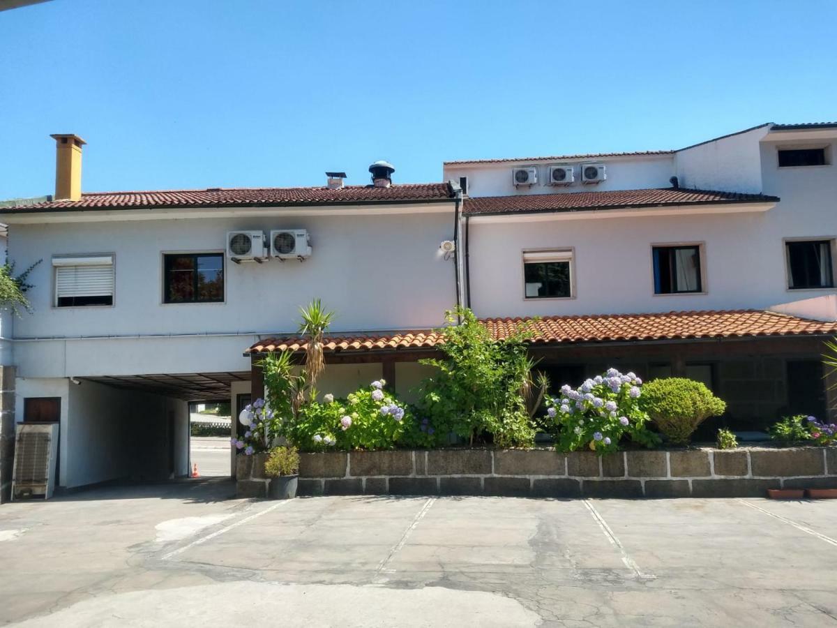 Residencial Montanhes Hotell Vila Real Exteriör bild